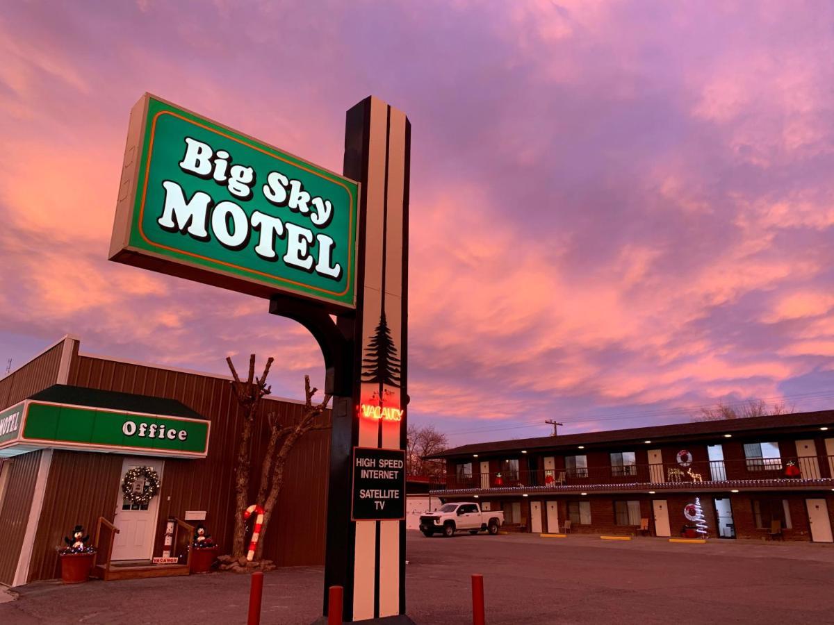 Big Sky Motel Roundup Exteriör bild